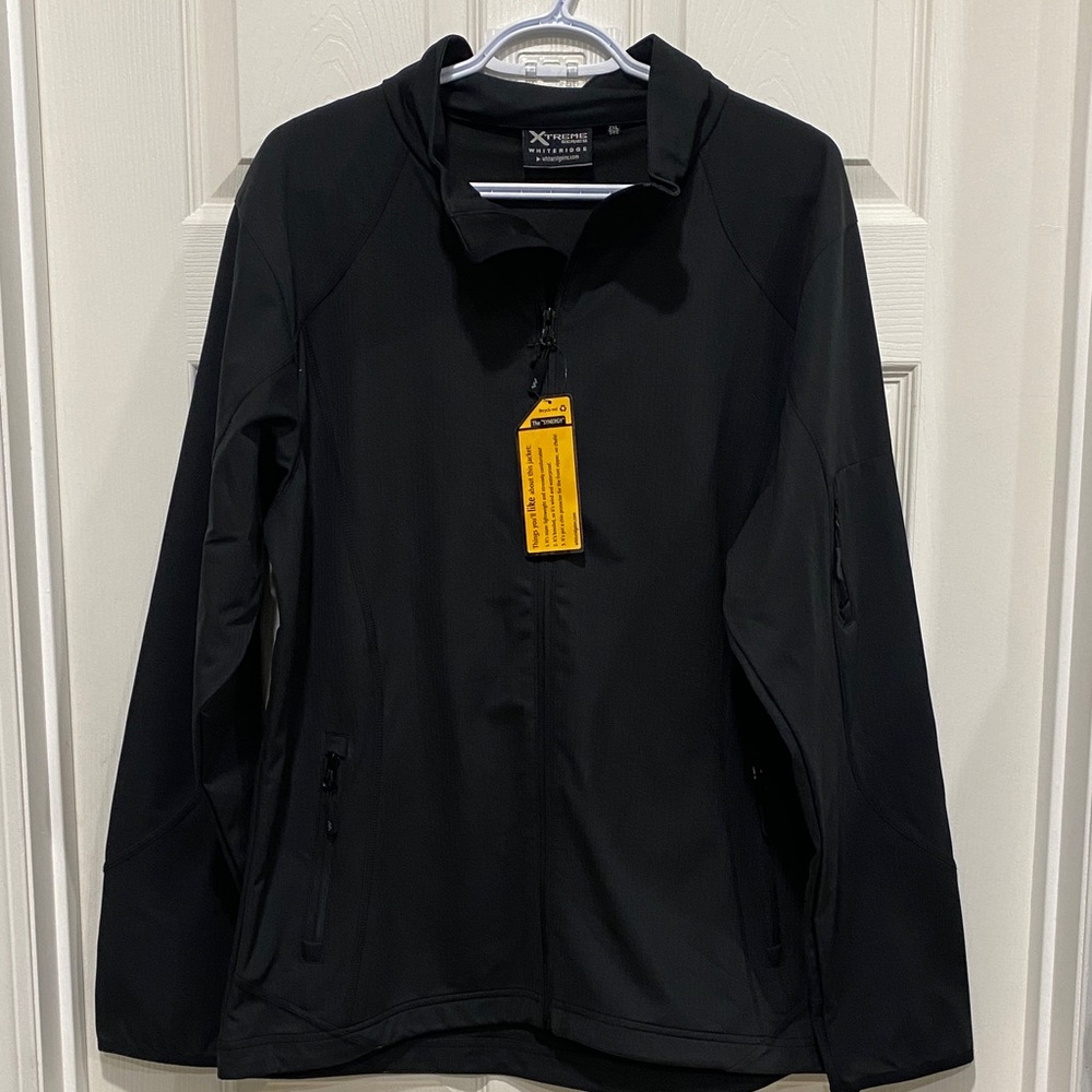 NWT Xtreme Synergy Softshell Jacket